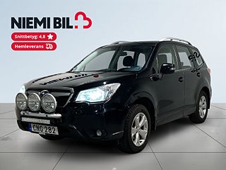 Subaru Forester 2.0 4WD Dragkrok Motorvärmare Kamera Extraljus S/V-hjul – bild 1