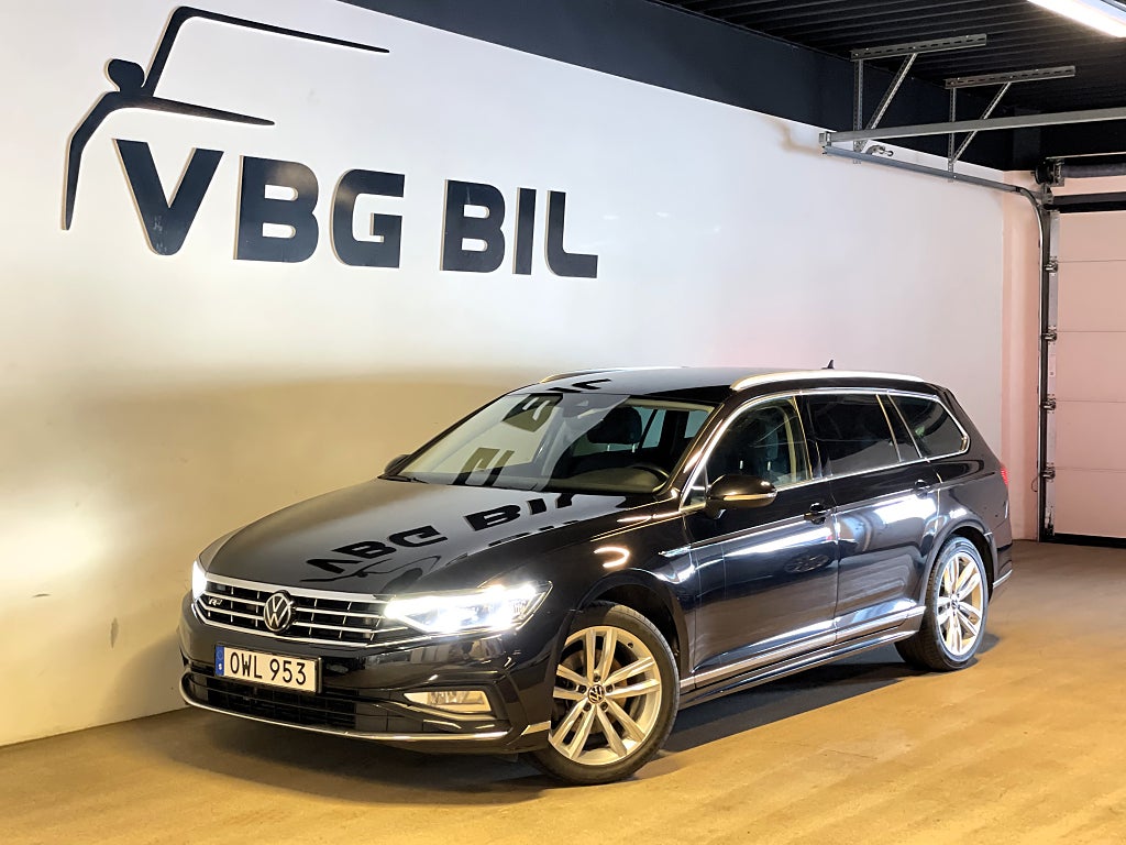 Volkswagen Passat Sportscombi 2.0 TDI 4M R-Line Drag Värmare Cockpit