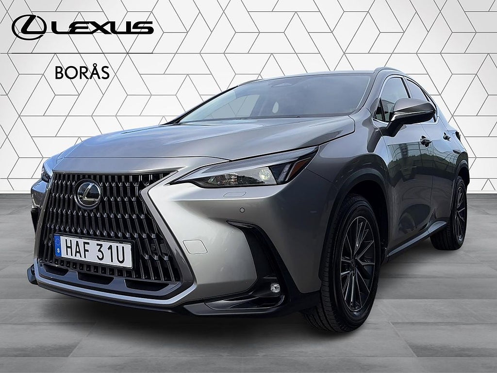 Lexus NX450H+ NX 450h+ Business Plus, Dragkrok, Moms
