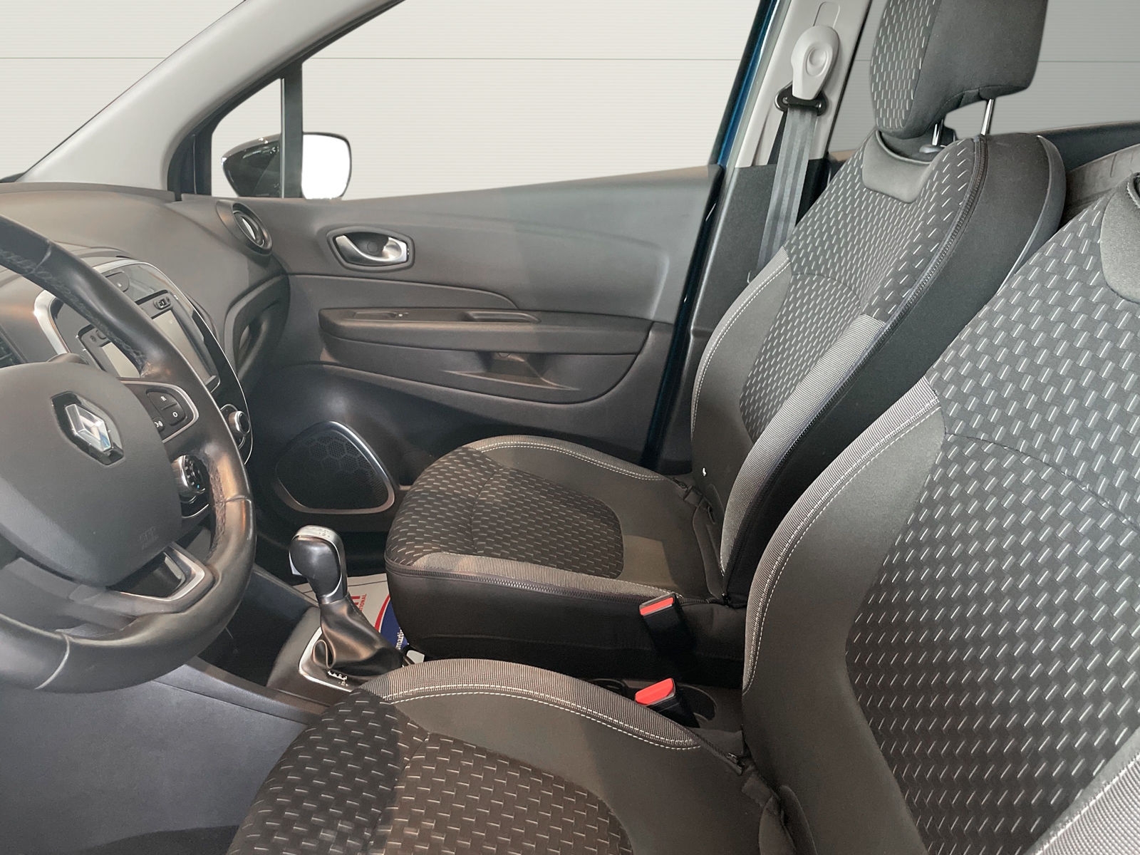 Renault Captur 2018, bild 5/35