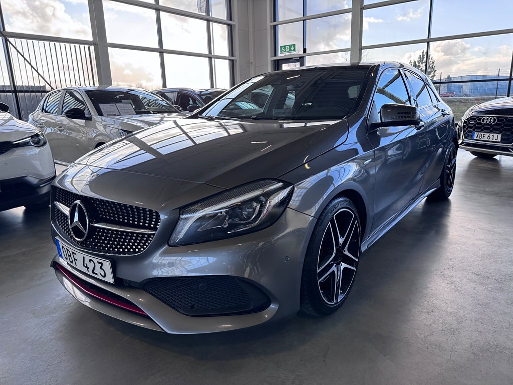 Mercedes-Benz A 250 7G-DCT AMG | Sport Edition | Värmare | Panorama 