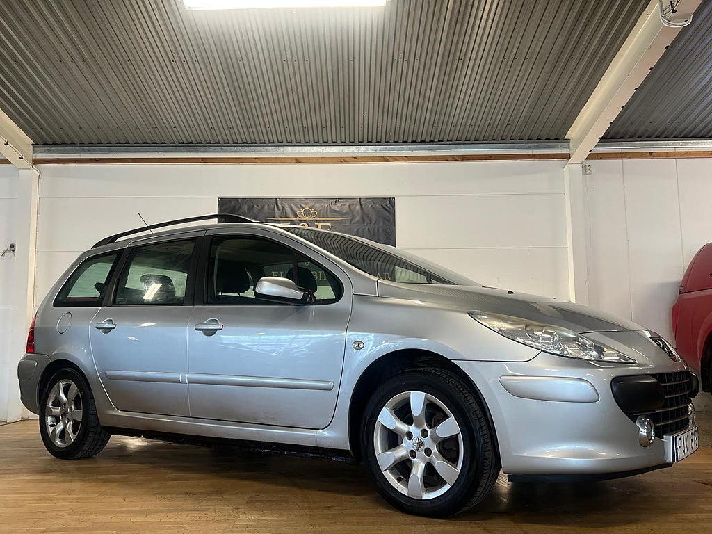 Peugeot 307 KOMBI Break 1.6 HDi GRATIS HEMLEVERANS/1ÅRSGARANTI/DRAG/