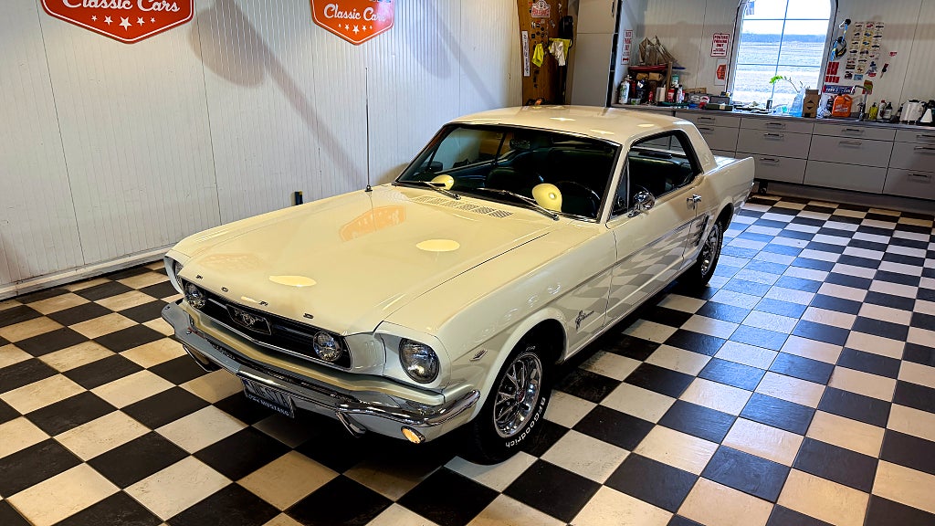 Ford Mustang Hardtop 4.7 V8 Cruise-O-Matic