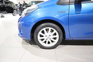 Halvkombi Toyota Yaris 7 av 21