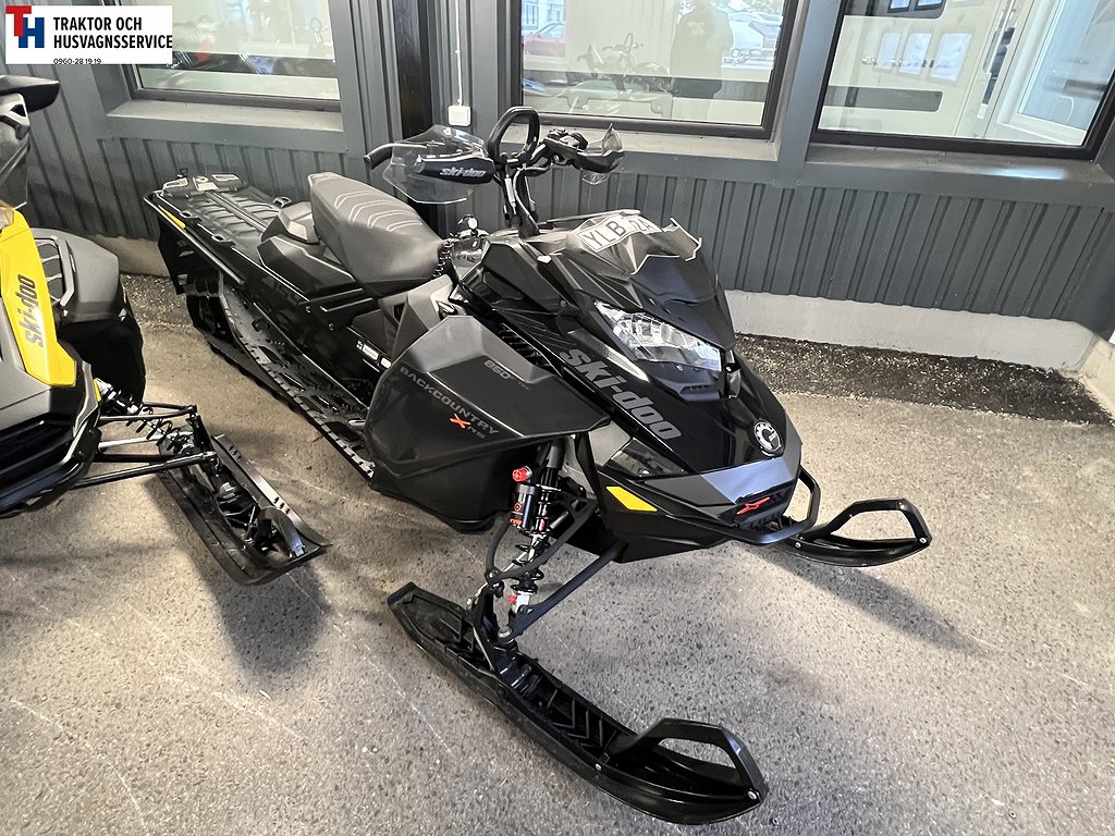 Ski-Doo Backcountry XRS 850 154 -22