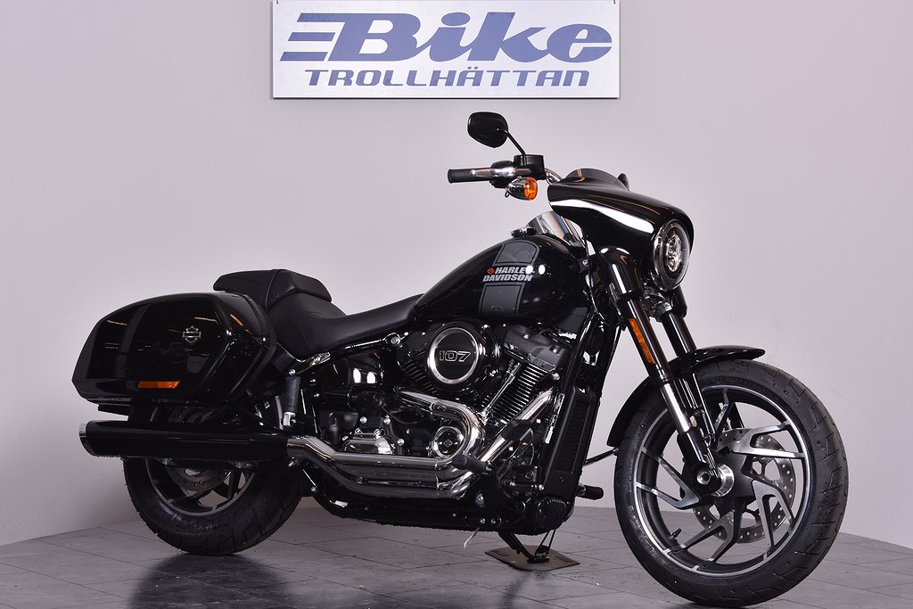 Harley-Davidson Sport Glide FLSB Spara 16975:- Finns i butik 