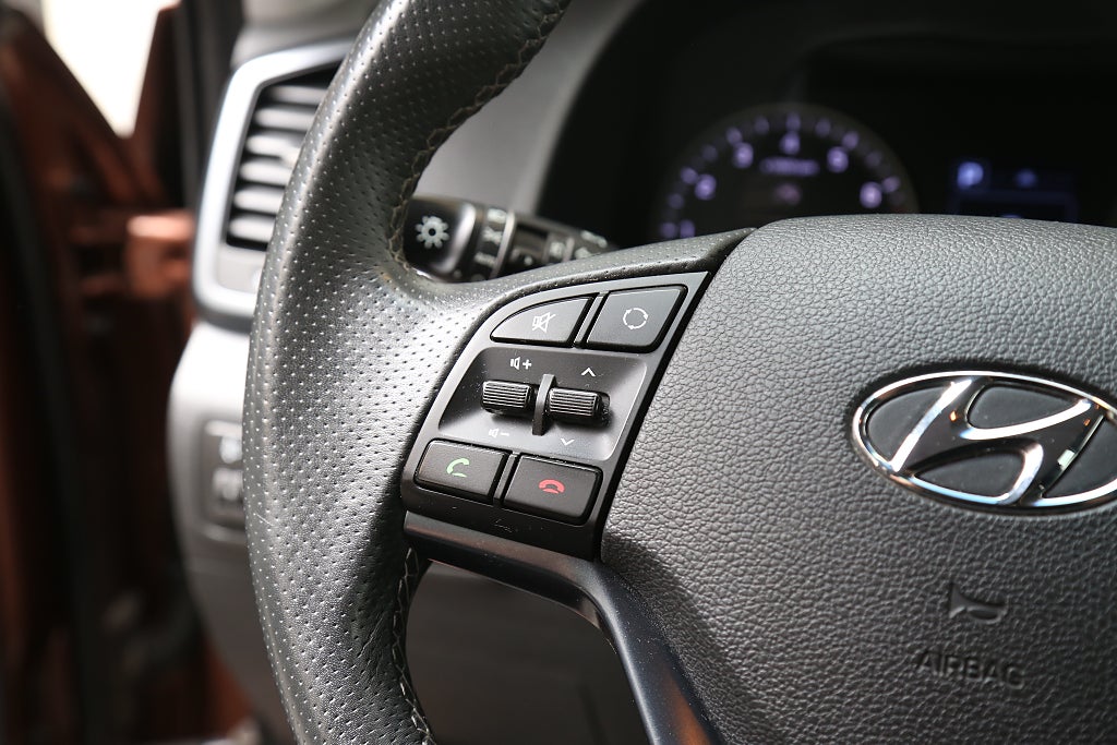 Hyundai Tucson 1,6 T-GDI 177hk MOVE! 4WD Aut Navi Kamera 19" 2018