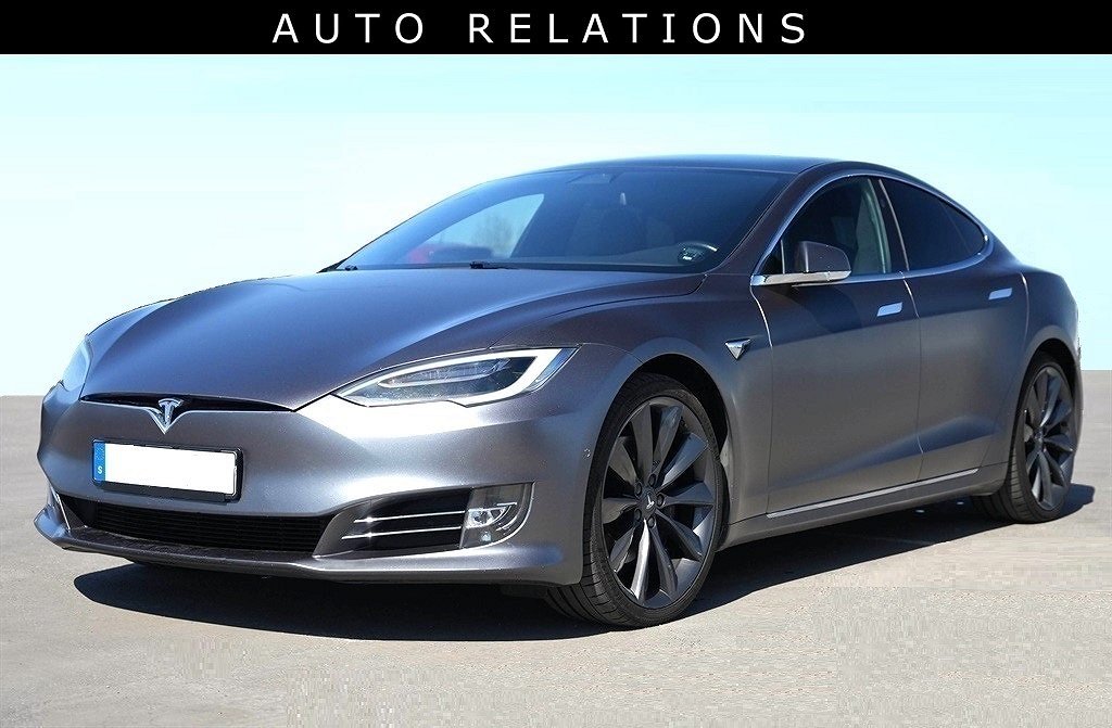 Tesla Model S LONG RANGE RAVEN AWD Skinn/NAVI SvSåld 2 Ägare