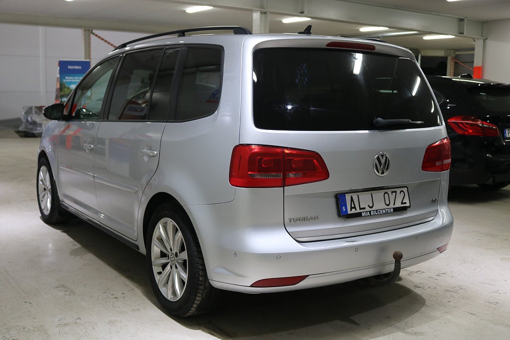 Volkswagen Touran 2011 - miniatyr 3