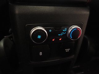 SUV Ford Explorer 19 av 28