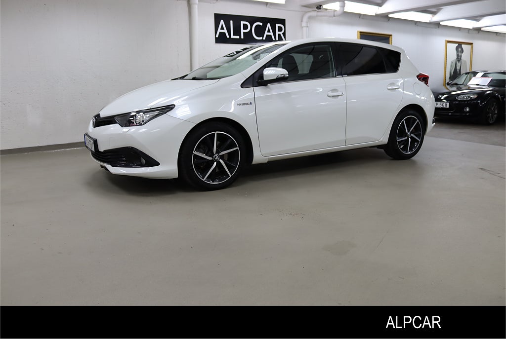 Toyota Auris Hybrid TOUCH & GO EDITION V-HJUL GPS