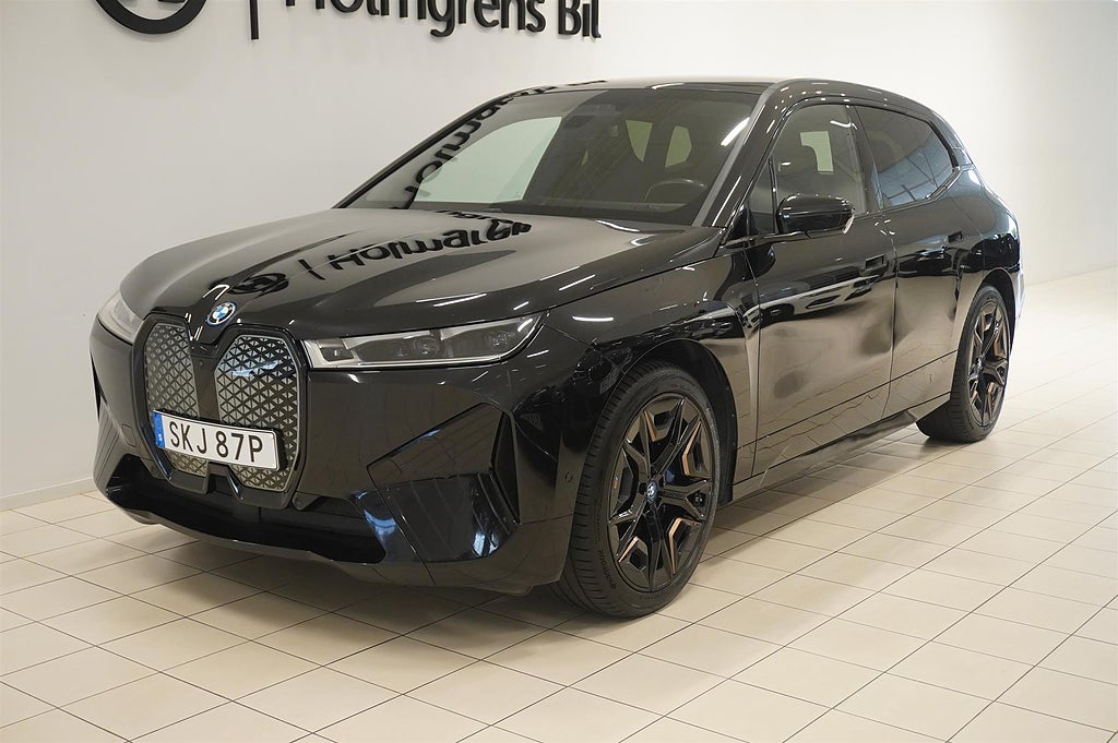 BMW iX xDrive50 Exclusive Innovation 524hk | Ränta 1,99%