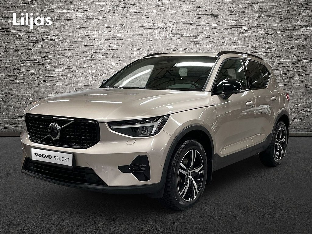 Volvo XC40 B3 FWD Bensin Plus Dark//360-kamera//Dragkrok//