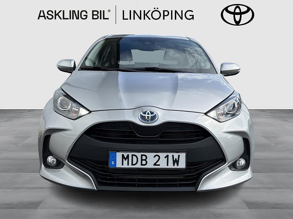 Toyota Yaris 2023 - miniatyr 6