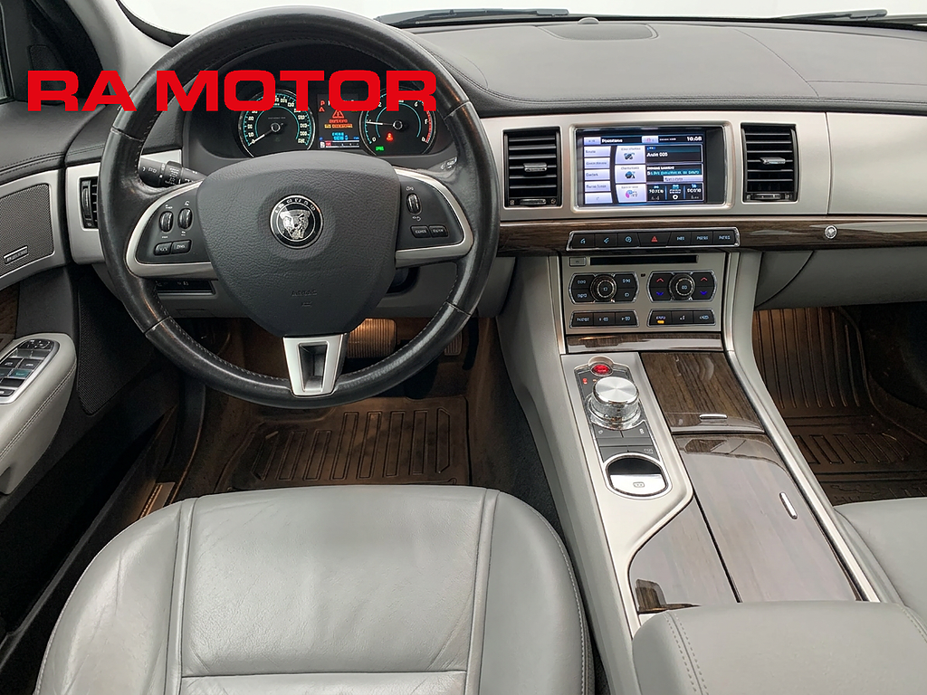 Jaguar XF 2.2 TDi4 | Kamera | Comfort Edi | Keyless | Navi 2015