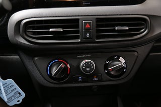 Halvkombi Hyundai i10 18 av 22