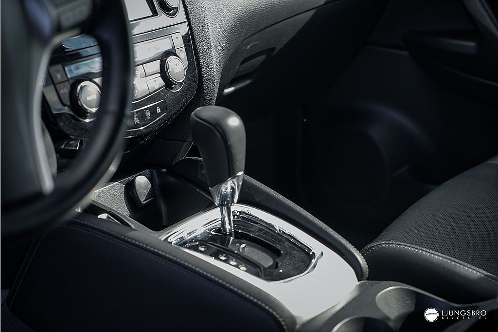 Nissan Qashqai 1.6 dCi 130hk Tekna / 360 / Blis / Navi