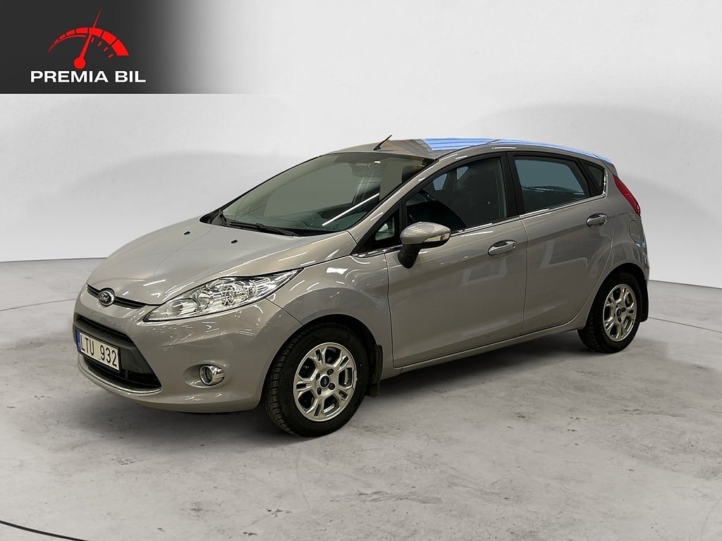 Ford Fiesta 5-dörrar 1.4 Titanium Värmare Drag Fullservad
