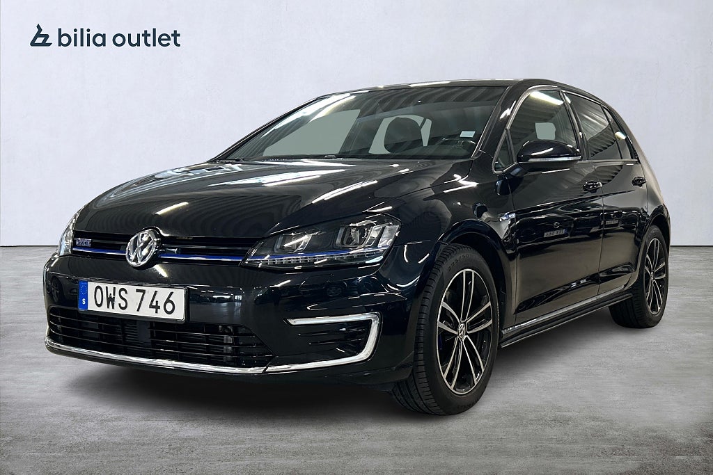 Volkswagen Golf GTE 1.4 TSI DSG 204hk Drag Backkamera P-värm Carplay