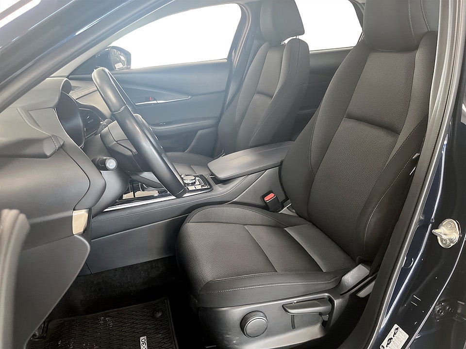 Bild på Mazda CX-30 Sky 2.0 SKYACTIV-X M 150hk - B-KAMERA, CARPLAY
