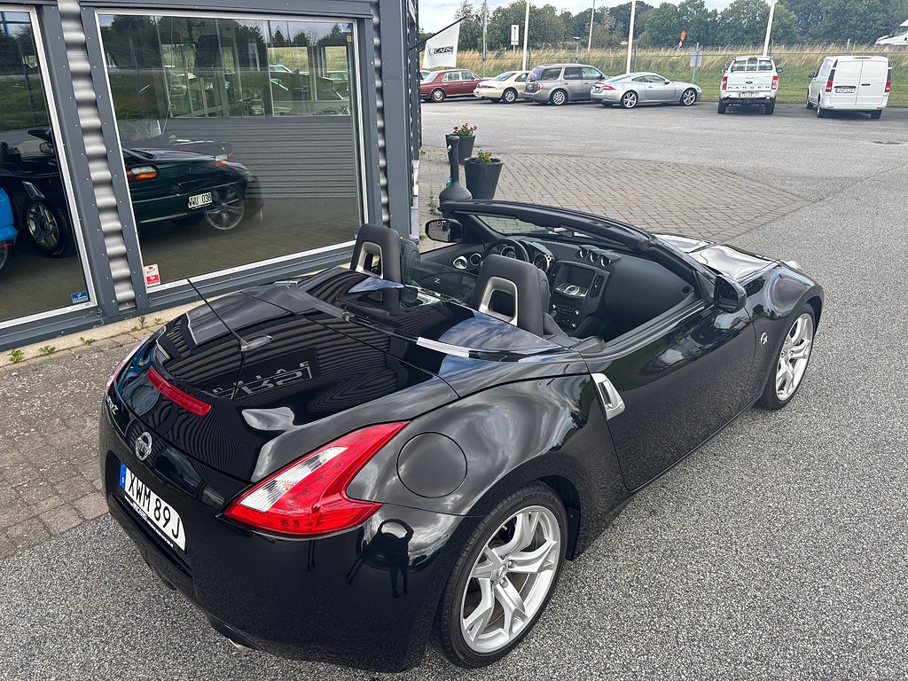 Nissan 370 Z Cabriolet 3.7 V6 / 328HK