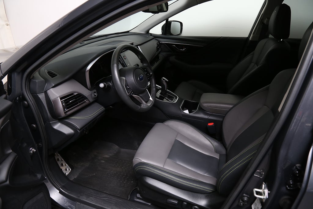 Subaru Outback 2,5 169hk XFuel Field AWD Aut StarTex Dragkrok 2021