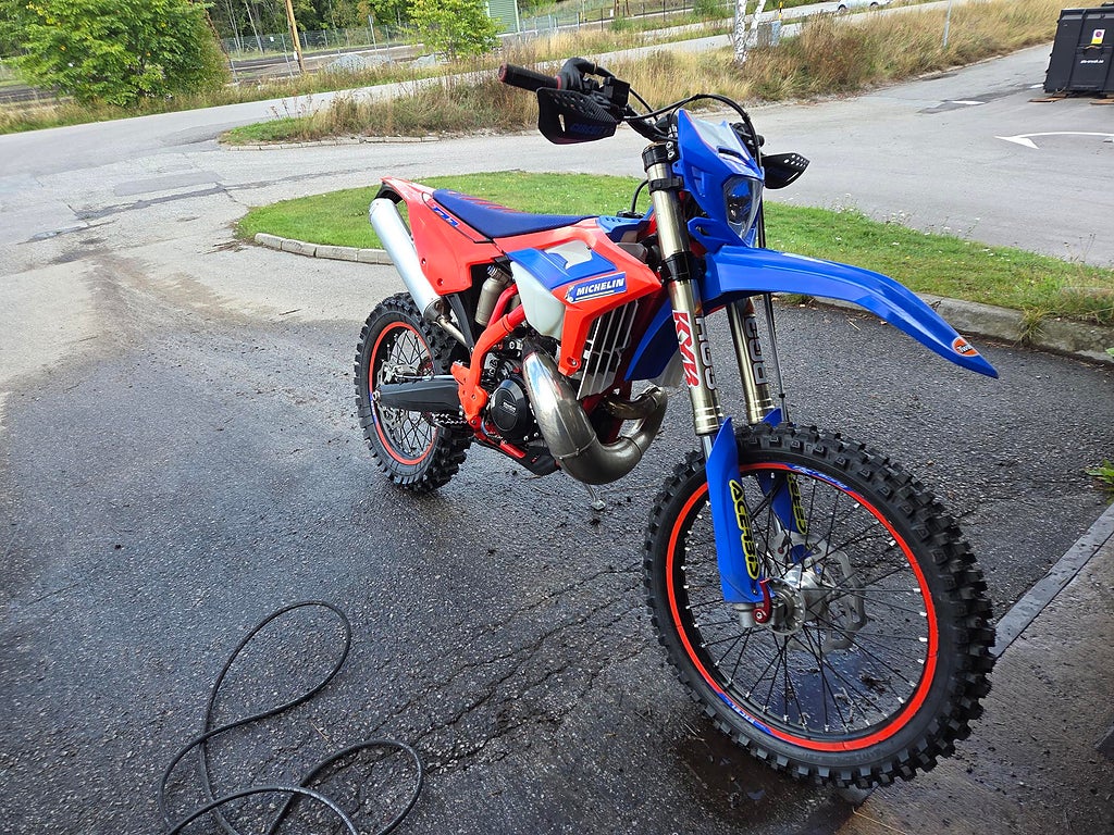 Beta RACING 300 