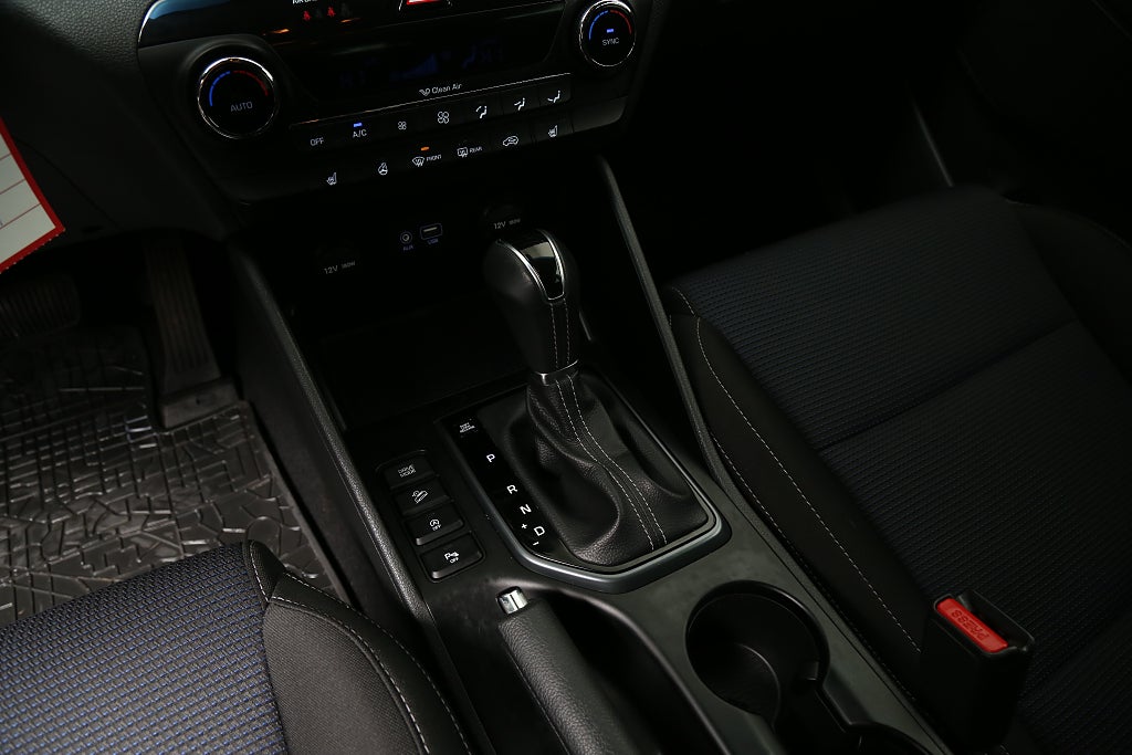 Hyundai Tucson 1,7 CRDi 141hk Move! Aut Navi Kamera 19" Drag 2018