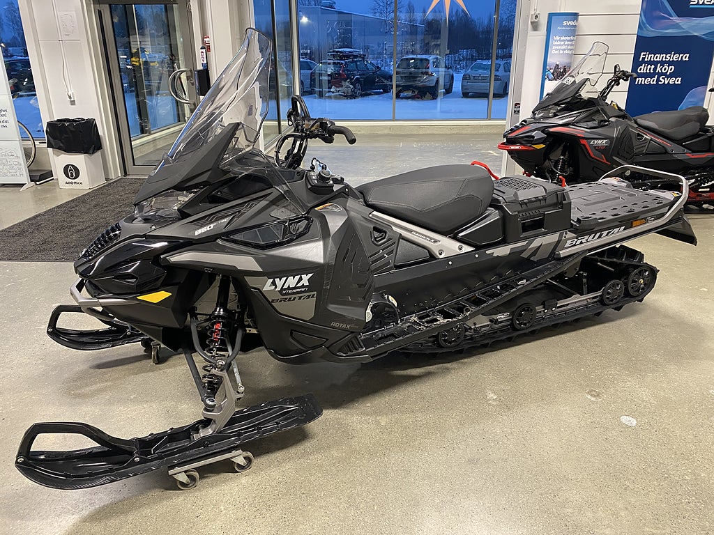 Lynx XTERRAIN BRUTAL 850 E-TEC VIP DISPLAY Black Editio