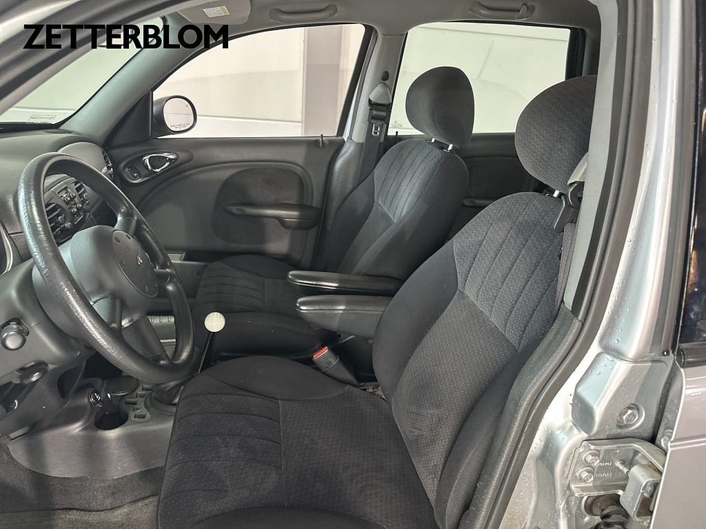 Halvkombi Chrysler PT Cruiser 7 av 14