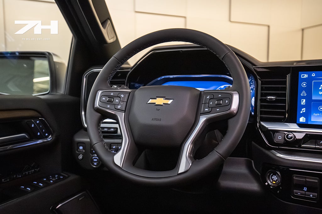 Chevrolet Silverado 1500 Crew Cab 3.0 Duramax D / 360° / Taklucka / BOSE®