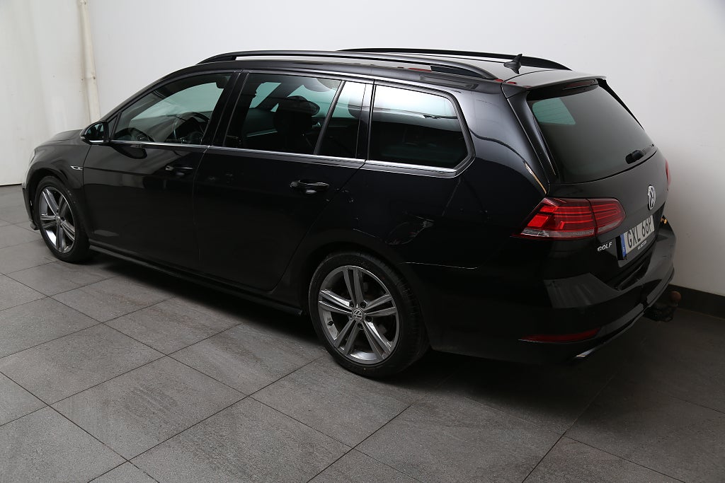 Volkswagen Golf 1,5 TSI R-Line DSG Sportscombi Cockpit Värmare Drag 2019