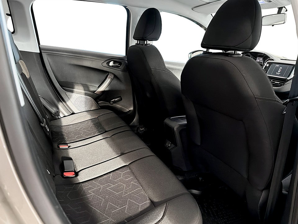 Bild på Peugeot 2008 Active 1.2 e-THP 110hk Aut - PANO, EN ÄGARE