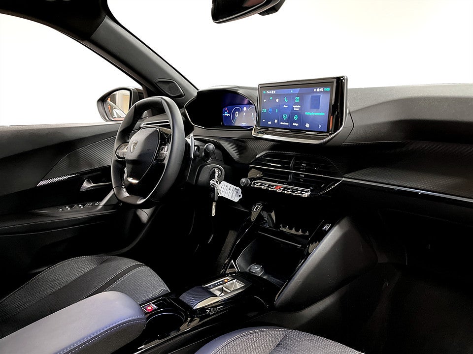 Bild på Peugeot 2008 Allure 1.2 PT 130hk Aut B-KAMERA CARPLAY