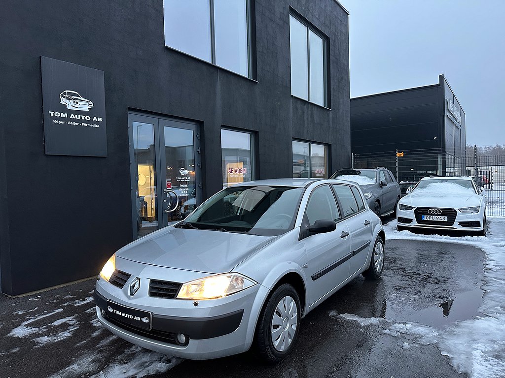 Renault Mégane 5-dörrar 1.6 NY KAMREM