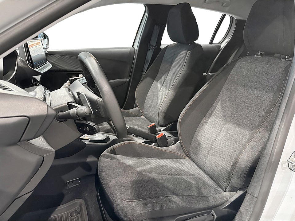 Bild på Peugeot 208 Style Hybrid 100hk Aut CARPLAY BACKSENSORER