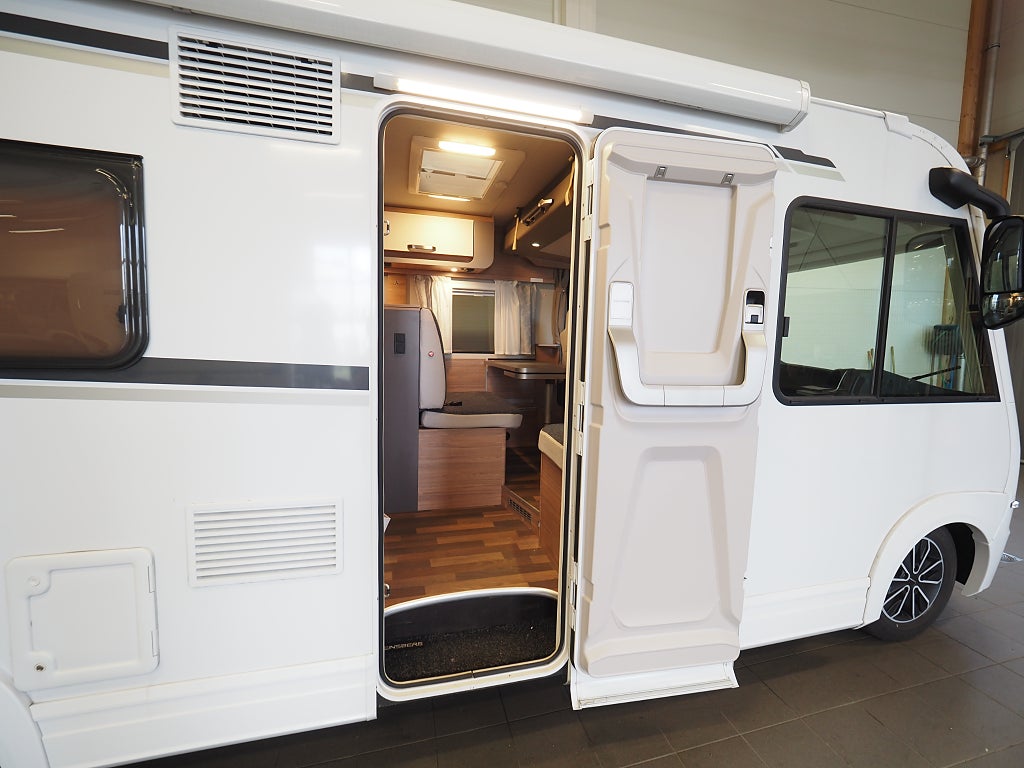 Weinsberg CaraCore 700 MEG Aut 3500kg