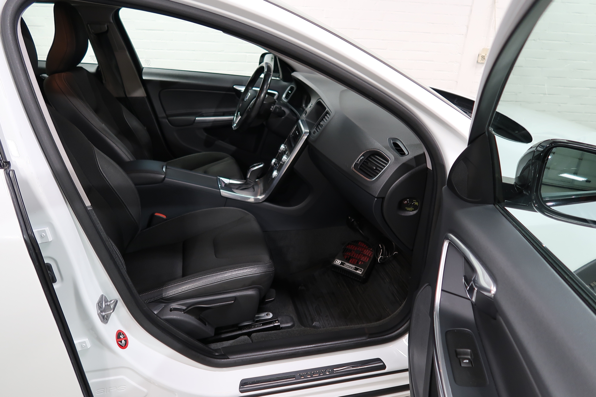 Volvo V60 Cross Country 2016, bild 5/37