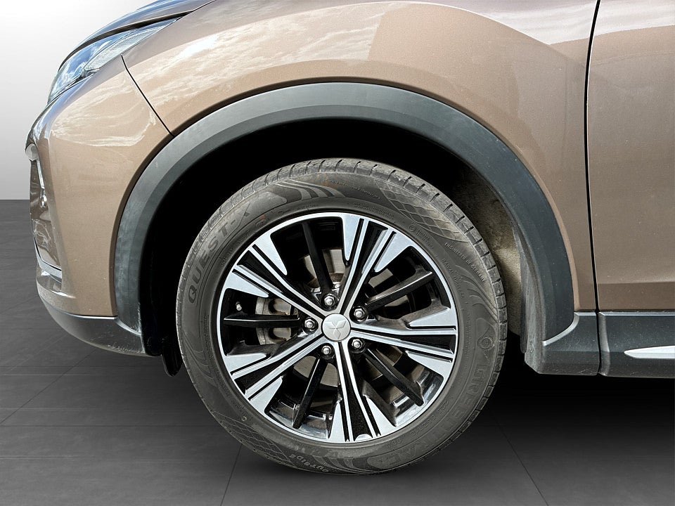 Bild på Mitsubishi Eclipse Cross Business 1.5 T-MIVEC 163hk Aut 4WD PANO B-KAMERA