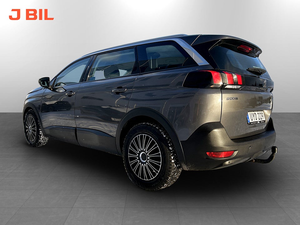 Bild på Peugeot 5008 Active 1.2 PT 130hk Aut - VÄRMARE, DRAG