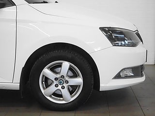 Halvkombi Skoda Fabia 5 av 22