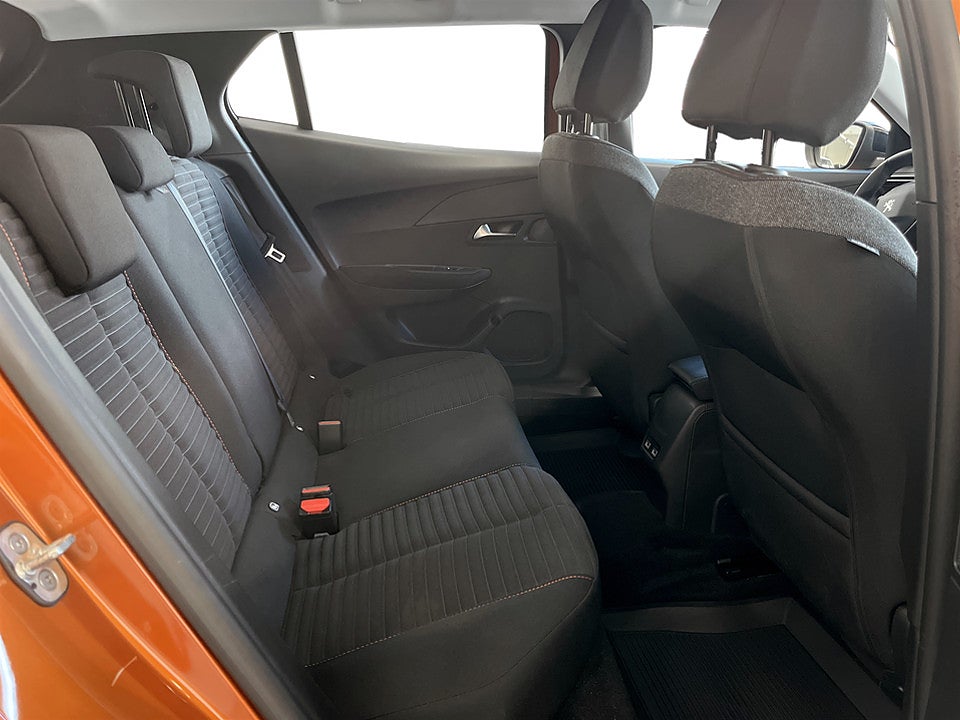 Bild på Peugeot E-2008 Active Pack 50kWh 136hk Aut CARPLAY BACKSENSORER
