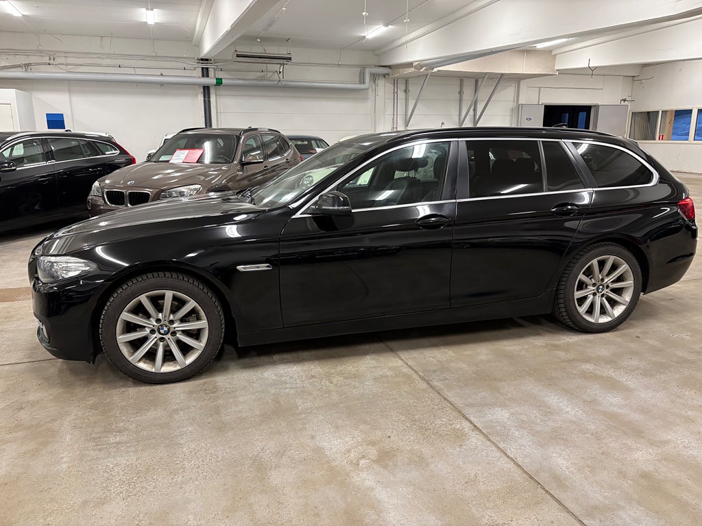 BMW 520d XDrive Touring Steptronic  Sport paket läder 