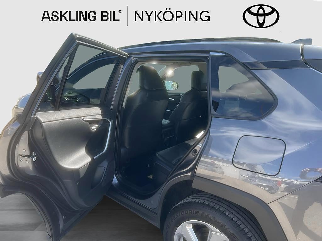 Toyota RAV4 2019 - miniatyr 8