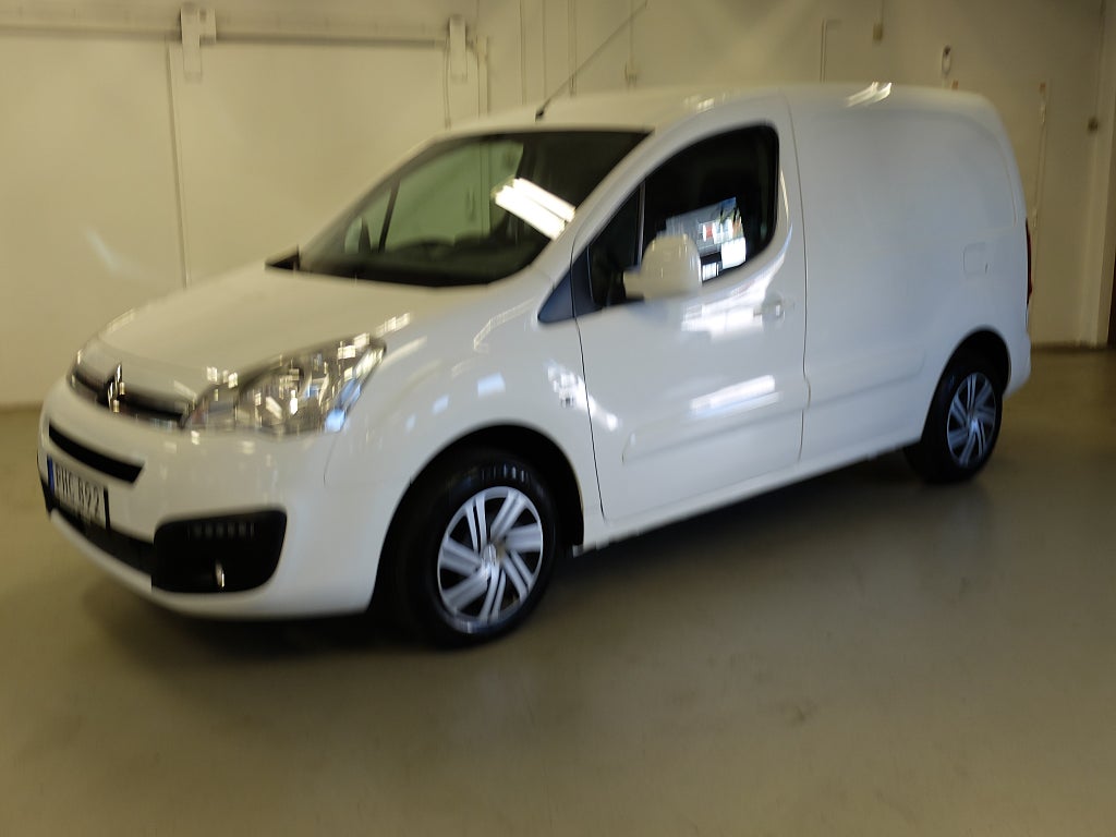 Citroën Berlingo Van 1,6 Blue hdi  8v Drag S+V hjul 1st bruk NY kamrem. 