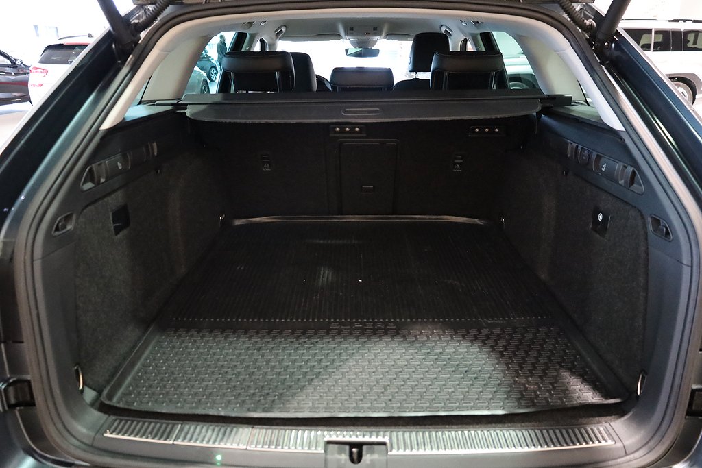 Skoda Superb iV Kombi 1,4 Plug-in Hybrid Business Edition 2021