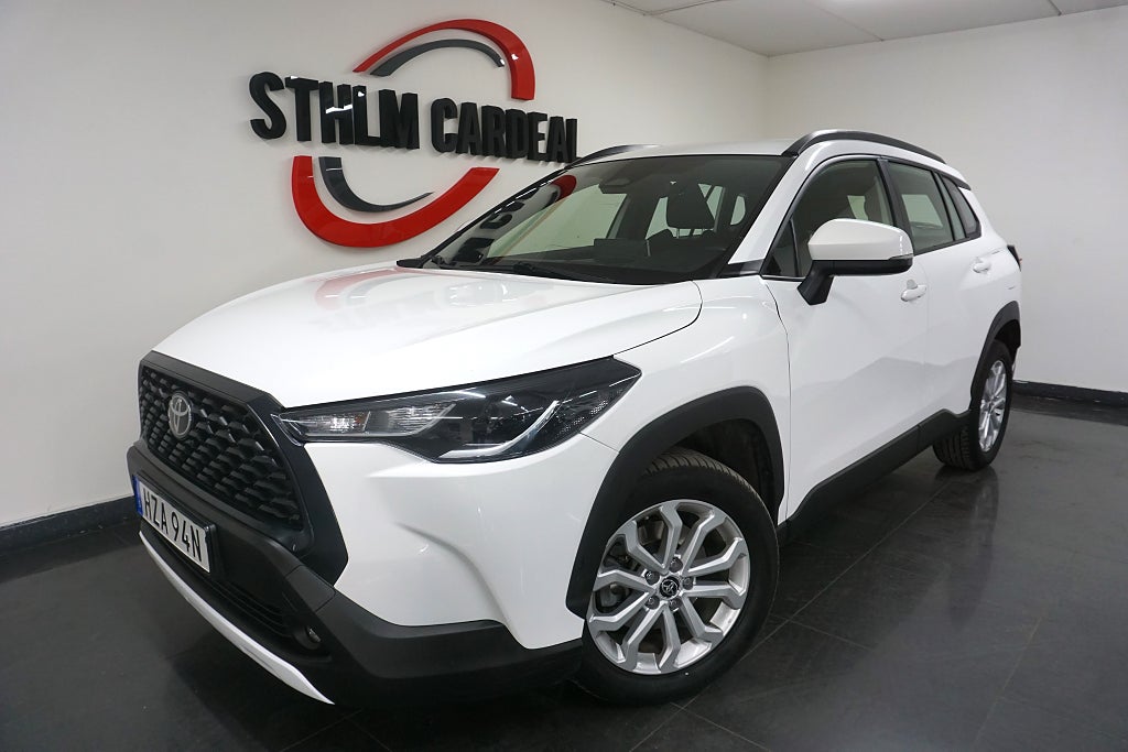 Toyota Corolla Cross Hybrid e-CVT kamera, Rattvärme, GPS, MOMS bil, 