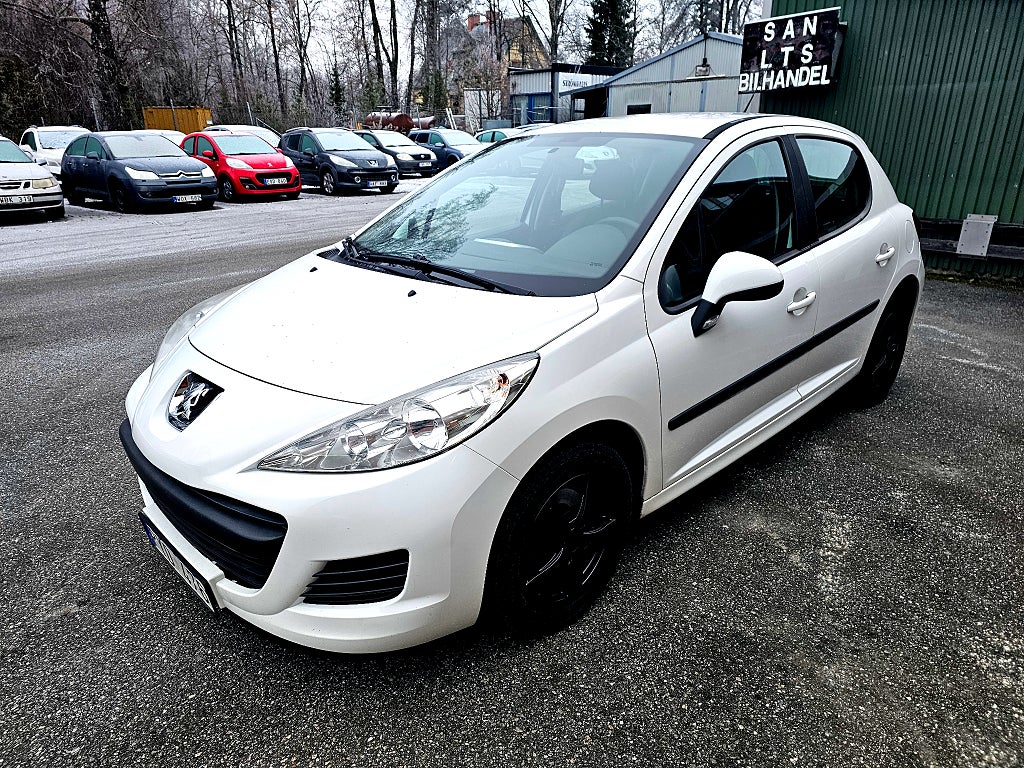 Peugeot 207 5-dörrar 1.4 VTi Ny besiktat Ny servad 