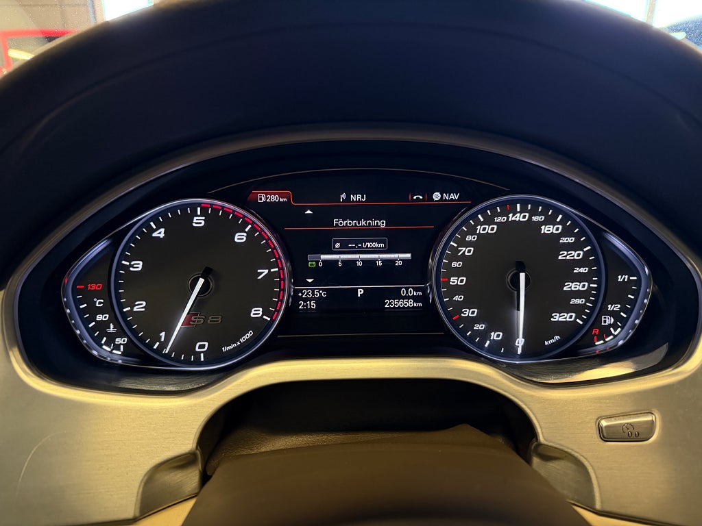 Audi S8 2013 - miniatyr 13