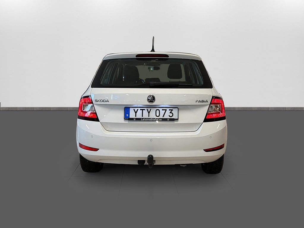 Skoda Fabia Ambition 1.0 TSI 110 HK AUT / Dragkrok – bild 6